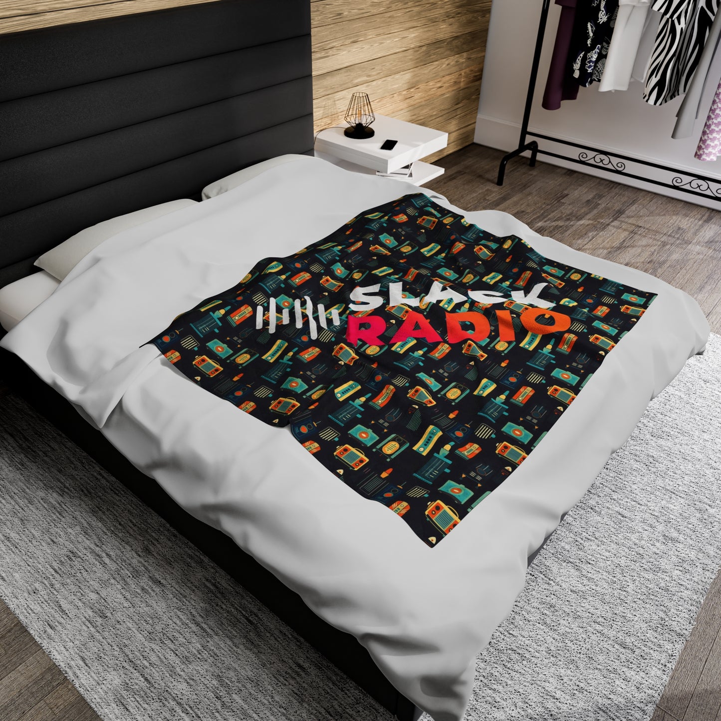 Retro Slack Radio Velveteen Plush Blanket